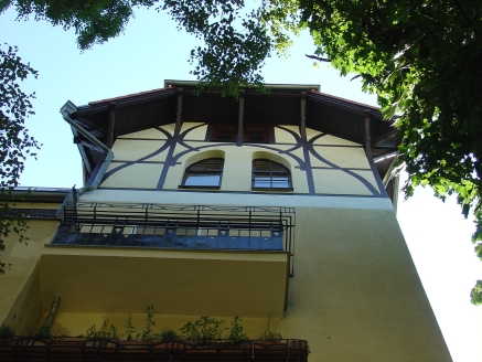 Eckturm mit Balkon